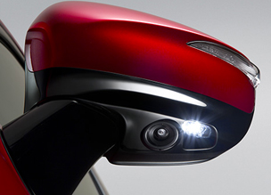 子どもの巻き込み事故リスクを減らすサイドモニター